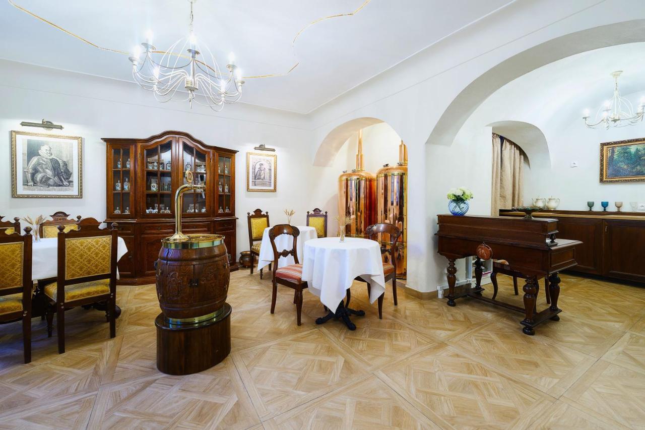 Spa Beerland Chateaux – U Zlaté Hrušky / At Golden pear Praga Exterior foto